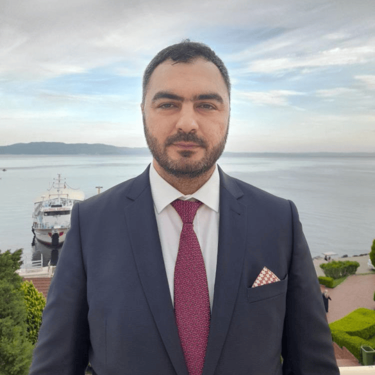 Doç. Dr. Mehmet Özturan